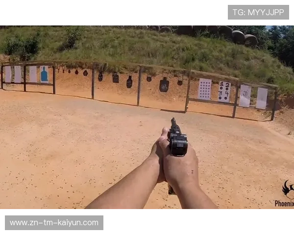 射击选手用反手持枪练习引热议